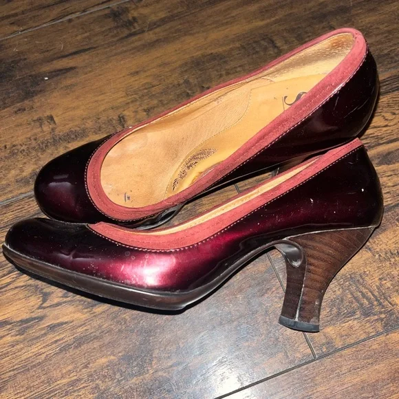 Vintage America Burgundy and Black Flats - Picture 3 of 6